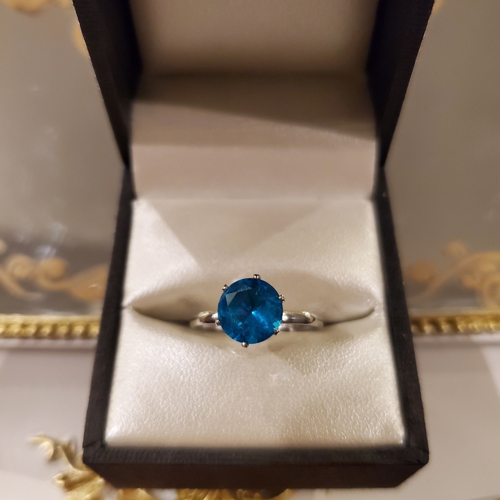 1.2 Carat AAA cubic zirconia ring - Picture 2 of 4